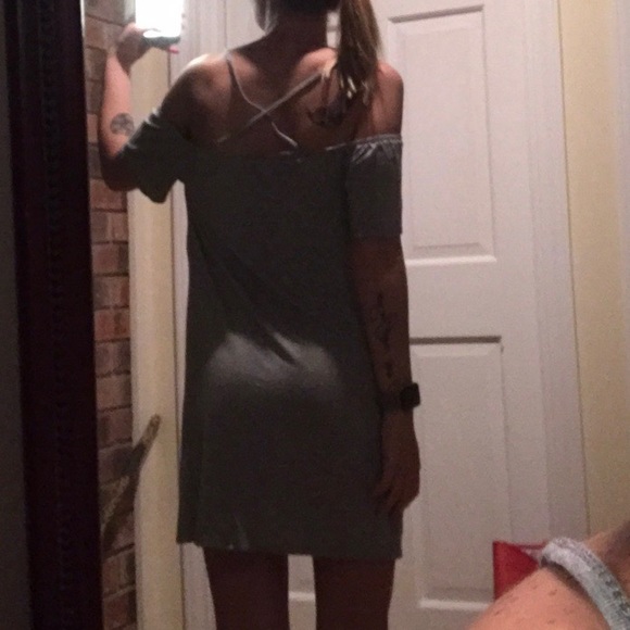 Dress - Picture 5 of 5